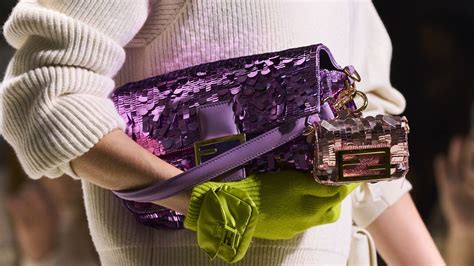 fendi baguette storia - fendi baguette for women.